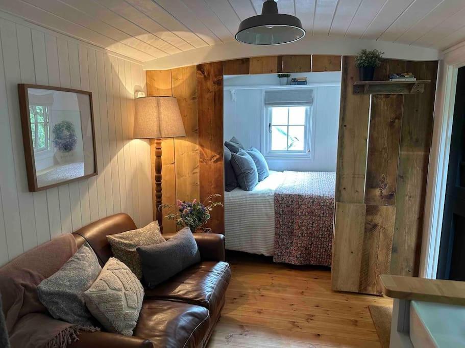 Cornwall Woodland Shepherd'S Hut Deirdres Hut Bodmin Buitenkant foto